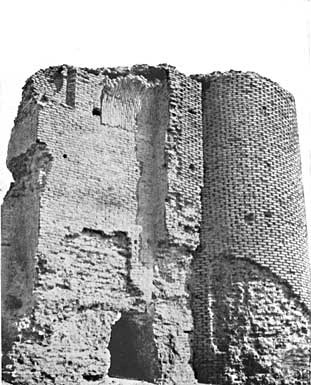 Samarra, ruined mosque, south-west angle tower