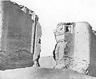 Samarra, ruined mosque, big door in north wall