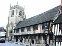 Stratford upon Avon, Chapel and older houses